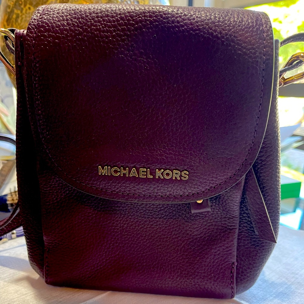 Small cute Michael kors bag